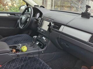 2017 Volkswagen Touareg II Рестайлинг, белый, 4000000 рублей, вид 4