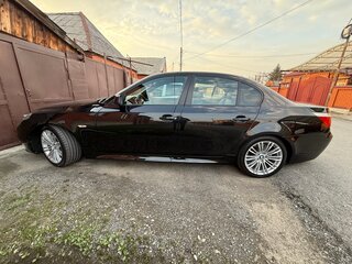 2004 BMW 5 серии 525i V (E60/E61), чёрный, 1470000 рублей, вид 5