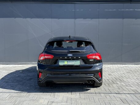 2020 Ford Focus IV, чёрный, 1975000 рублей, вид 4