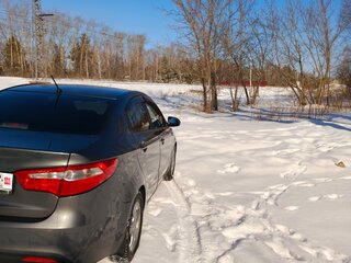 2011 Kia Rio 4-speed III, серый, 850000 рублей, вид 5