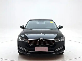 2023 Skoda Superb III Рестайлинг, чёрный, 1950300 рублей, вид 2