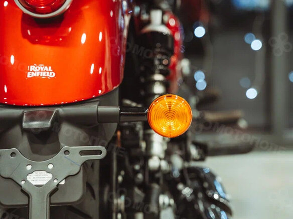 2026 Royal Enfield Super Meteor, красный, 792000 рублей - вид 12