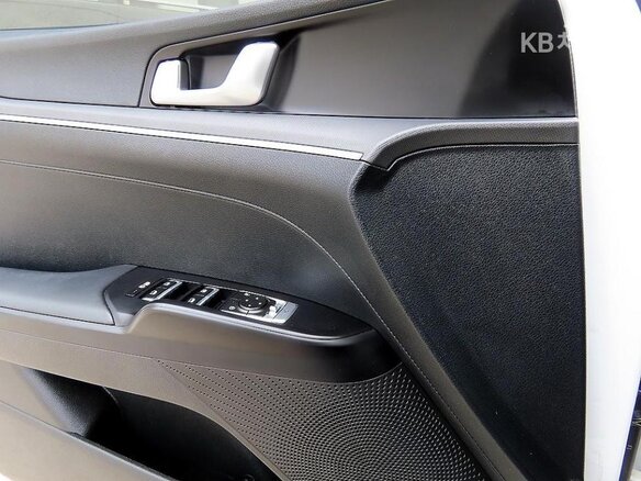 2022 Kia K5 LPi III, белый, 2075400 рублей - вид 12