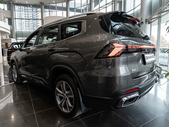 2026 Geely Okavango I Рестайлинг, серый, 4085990 рублей - вид 3