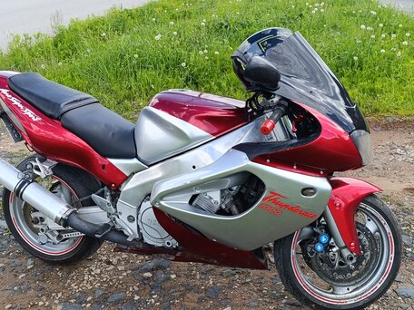 1997 Yamaha YZF1000R Thunderace, красный, 325000 рублей, вид 3