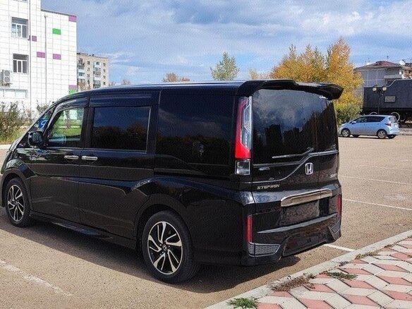 2015 Honda Stepwgn Spada V, чёрный - вид 3