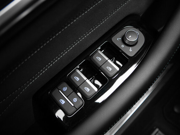 2025 Geely Monjaro I Рестайлинг, серый, 3860000 рублей - вид 15