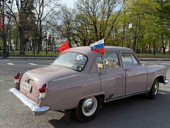 1966 ГАЗ 21 «Волга» 21Р, розовый, 900000 рублей - вид 7