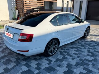 2016 Skoda Octavia III (A7), белый, 1530000 рублей, вид 3