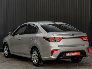 2018 Kia Rio IV, бежевый, 1385000 рублей, вид 4