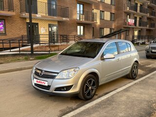 2011 Opel Astra H Рестайлинг, серебристый, 400000 рублей, вид 1