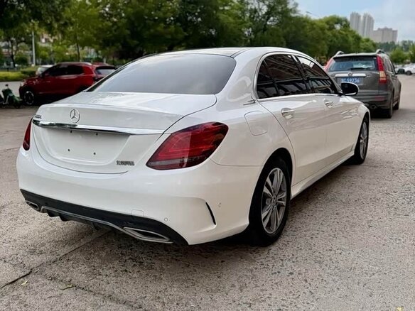 2021 Mercedes-Benz C-Класс 200 L IV (W205) Рестайлинг, белый - вид 3