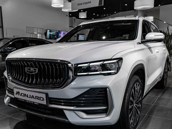 2026 Geely Monjaro I Рестайлинг, белый, 4949990 рублей