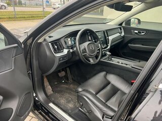 2019 Volvo XC60 II, чёрный, 3500000 рублей, вид 3