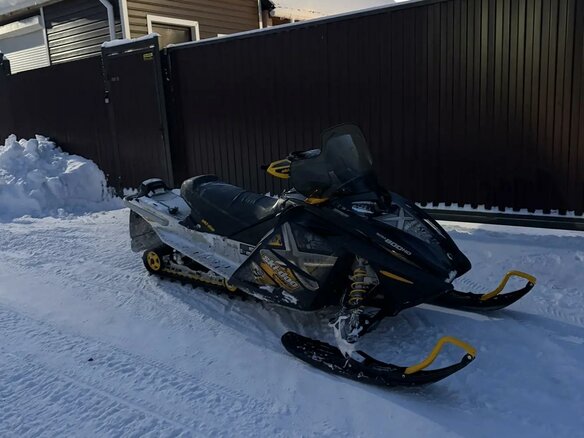 2006 BRP Ski-Doo MXZ Renegade X 800, чёрный, 450000 рублей - вид 2