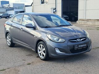 2012 Hyundai Solaris I, серый, 645000 рублей, вид 3