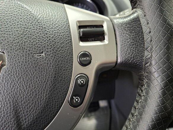 2013 Nissan Qashqai I Рестайлинг, серебристый, 1110000 рублей - вид 17