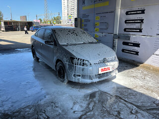 2013 Volkswagen Polo V, серебристый, 800000 рублей, вид 2