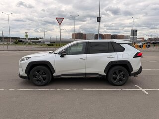 2022 Toyota RAV4 V (XA50), белый, 3500000 рублей, вид 2