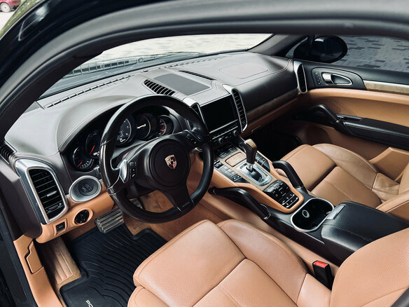 2011 Porsche Cayenne S II (958), чёрный, 2070000 рублей - вид 20