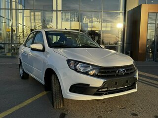 2026 Lada (ВАЗ) Granta I Рестайлинг, белый, 987000 рублей, вид 3