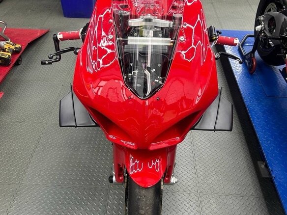 2024 Ducati Panigale V4, красный, 4200000 рублей - вид 8