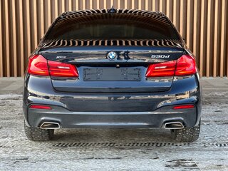 2019 BMW 5 серии 530d xDrive VII (G30/G31/G38), чёрный, 4090000 рублей, вид 5