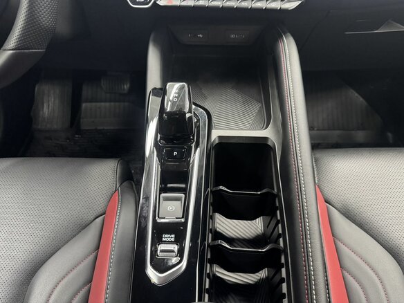 2024 Geely Coolray I Рестайлинг, белый, 2250000 рублей - вид 19