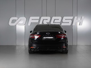 2021 Toyota Camry VIII (XV70) Рестайлинг, чёрный, 3390000 рублей, вид 4