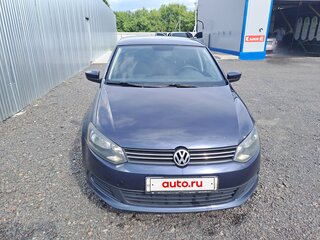 2013 Volkswagen Polo V, синий, 680000 рублей, вид 2