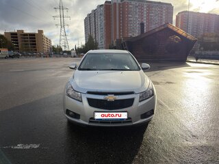 2012 Chevrolet Cruze I, серебристый, 700000 рублей, вид 3