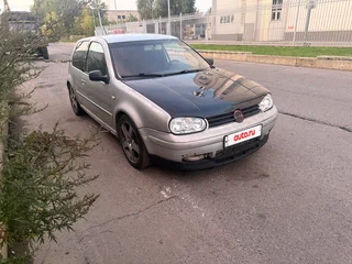 2002 Volkswagen Golf IV, серебристый, 430000 рублей, вид 2