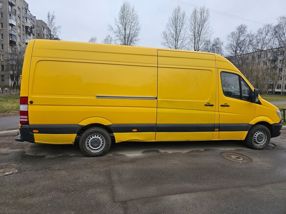 2018 Mercedes-Benz Sprinter, жёлтый, 2100000 рублей - вид 5