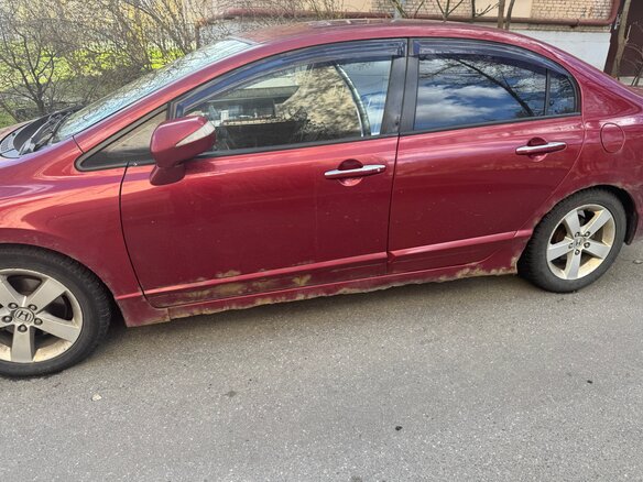 2008 Honda Civic VIII, красный, 500000 рублей - вид 6