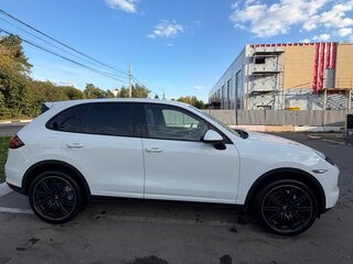 2014 Porsche Cayenne S II (958), белый, 3350000 рублей, вид 4