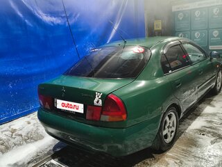 1998 Mitsubishi Carisma I, зелёный, 170000 рублей, вид 3