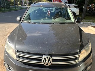 2012 Volkswagen Tiguan I Рестайлинг, чёрный, 900000 рублей, вид 2