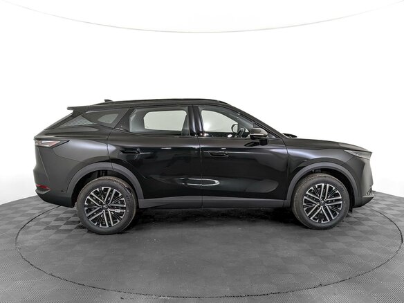 2026 Omoda C7, чёрный, 3099000 рублей - вид 3