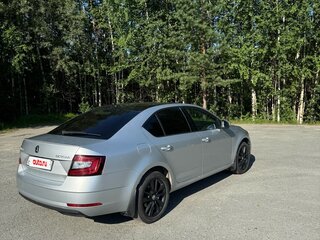 2018 Skoda Octavia III (A7) Рестайлинг, серебристый, 2100000 рублей, вид 4