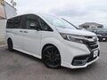 2020 Honda Stepwgn V Рестайлинг, белый - вид 2