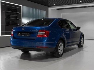 2018 Skoda Octavia III (A7) Рестайлинг, синий, 1560000 рублей, вид 5