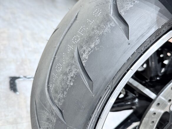 2015 Harley-Davidson Breakout, серебристый - вид 34