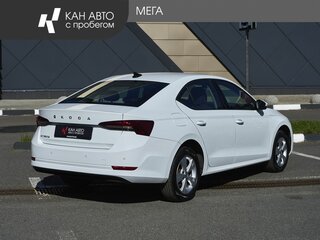 2021 Skoda Octavia IV (A8), белый, 2218000 рублей, вид 2