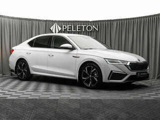 2021 Skoda Octavia IV (A8), белый, 2490000 рублей, вид 2