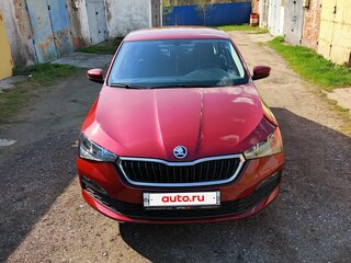 2022 Skoda Rapid II, красный, 2000000 рублей, вид 2
