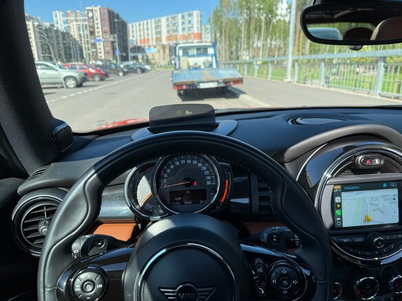 2019 Mini Hatch Cooper S III (F55/F56) Рестайлинг, оранжевый, 3050000 рублей - вид 12