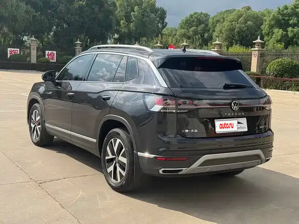 2023 Volkswagen Tayron I Рестайлинг, серый, 2300000 рублей - вид 5