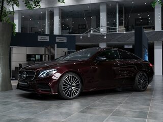 2018 Mercedes-Benz E-Класс 200 V (W213, S213, C238), красный, 3450000 рублей, вид 1