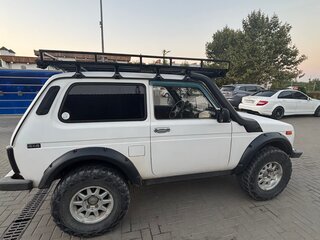 2011 Lada (ВАЗ) 2121 (4x4) I Рестайлинг, белый, 310000 рублей, вид 3