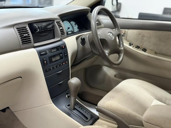 2001 Toyota Corolla Fielder IX (E120, E130), серебристый, 570000 рублей - вид 8